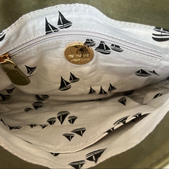 Pretty Ships Crossbody Purse with Magnetic Flap - Picture 7 of 11